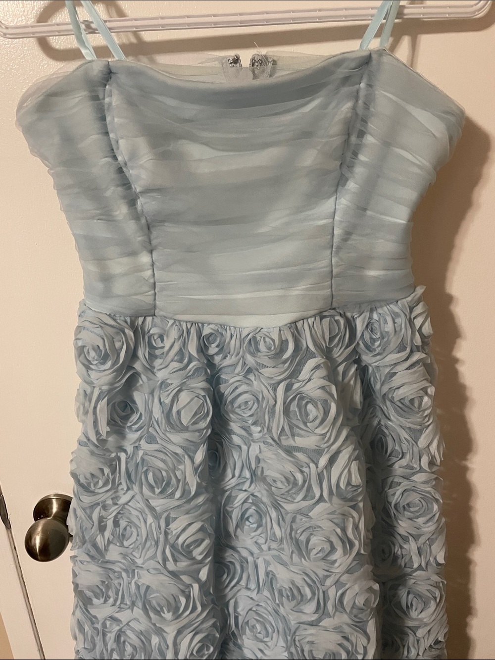 Nwt’s Le Chateau Strapless Light Blue Gown Size Medium - Picture 2 of 10